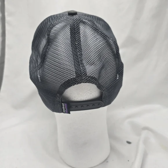 PATAGONIA Fitz Roy Bear Trucker Hat Gray Mesh Snapback Cap MENS ADJUSTABLE - Picture 3 of 4